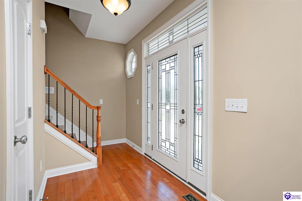 672 Wind Brook Drive Property Photo 4
