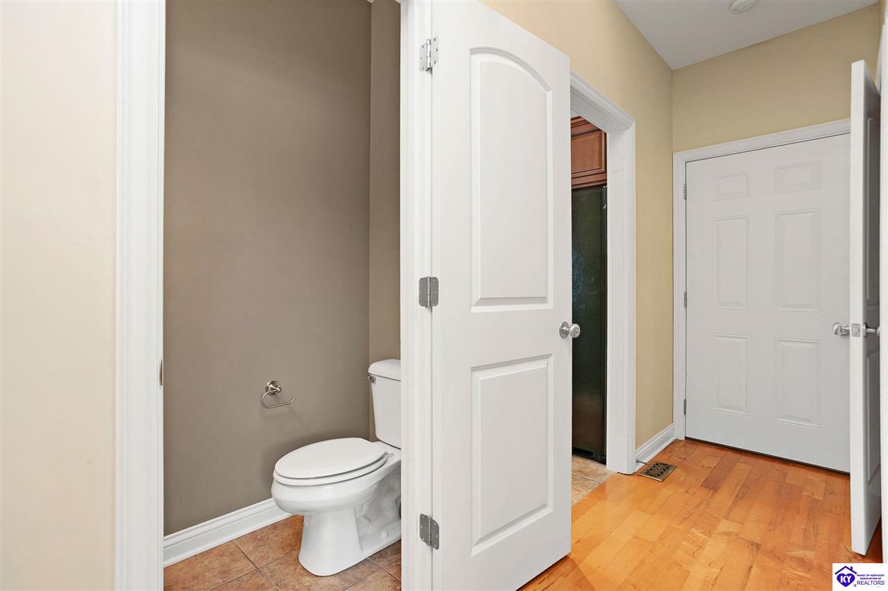 672 Wind Brook Drive Property Photo 16