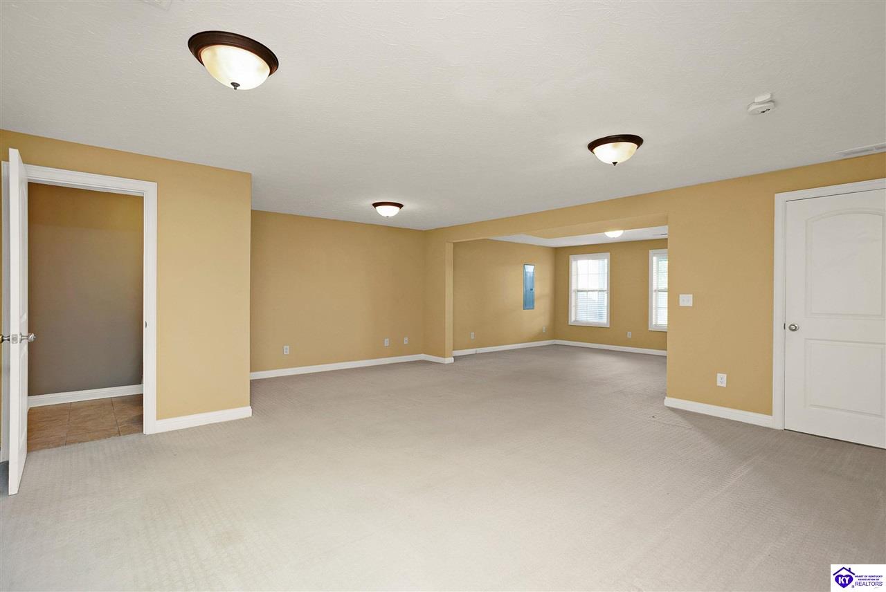 672 Wind Brook Drive Property Photo 30