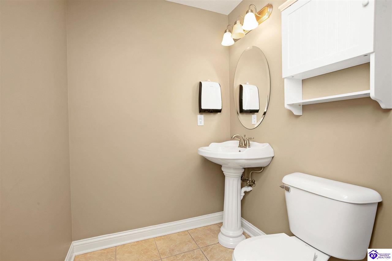 672 Wind Brook Drive Property Photo 34