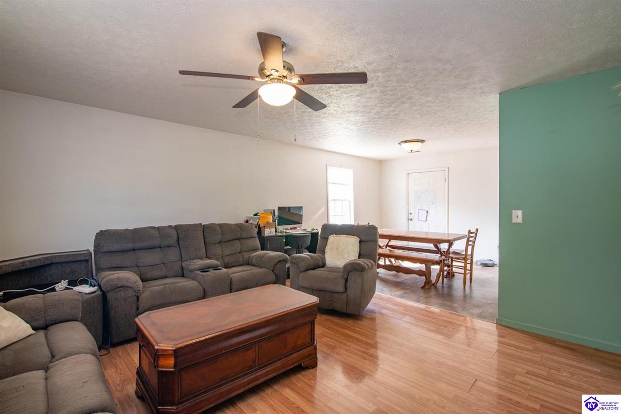 609 Moore Drive Property Photo 13