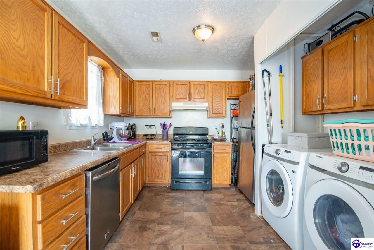 609 Moore Drive Property Photo 16