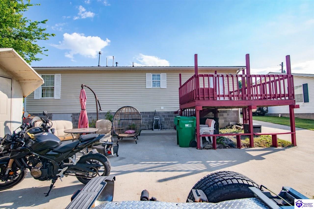 609 Moore Drive Property Photo 30