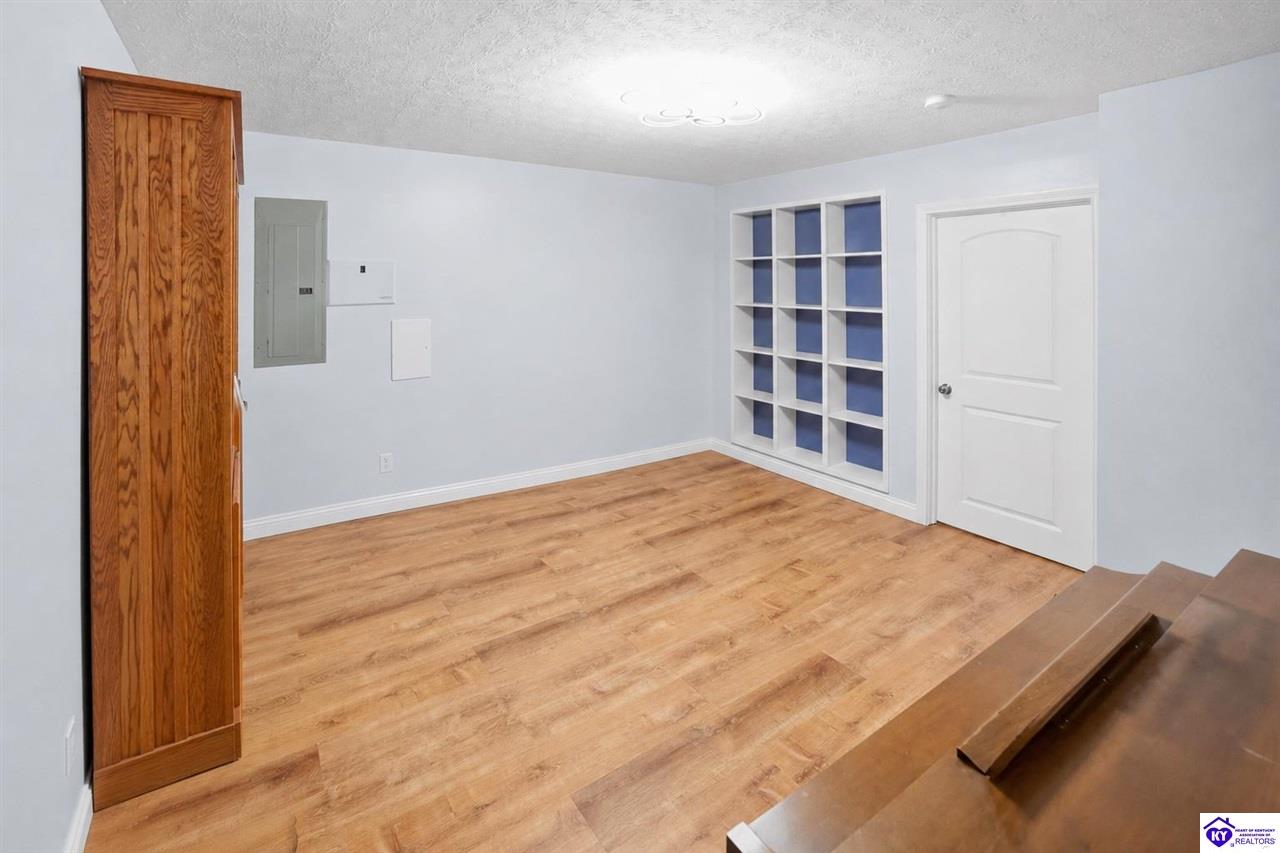 140 Pine Needle Lane Property Photo 32
