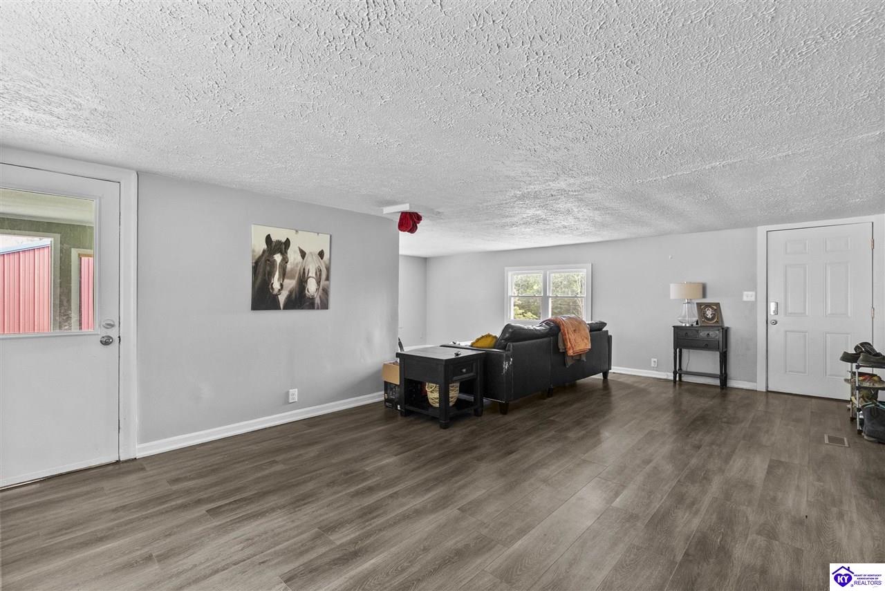 2088 Pine Ridge Road Property Photo 4