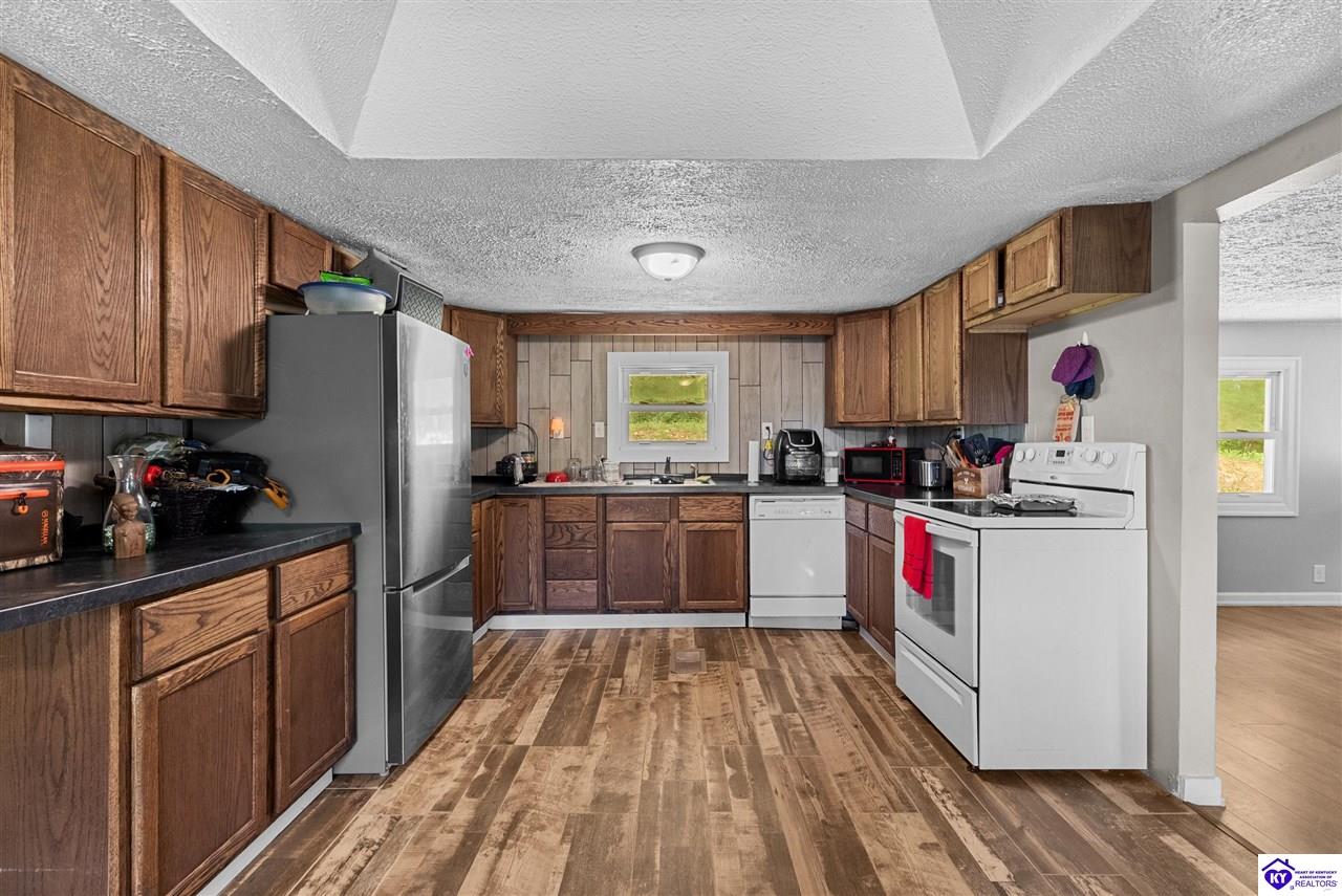 2088 Pine Ridge Road Property Photo 10
