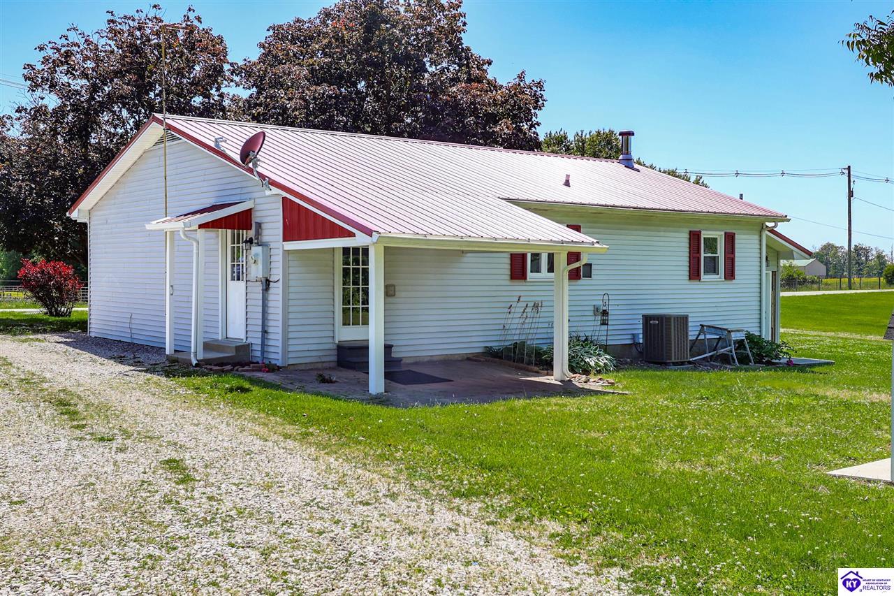 2811 Slack Road Property Photo 5