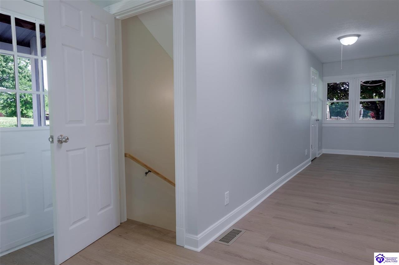 2811 Slack Road Property Photo 17