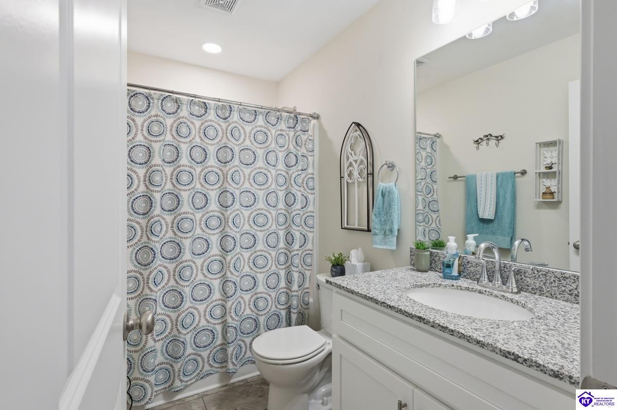 421 Turnberry Court Property Photo 18