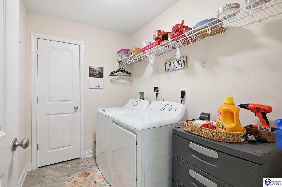 421 Turnberry Court Property Photo 19