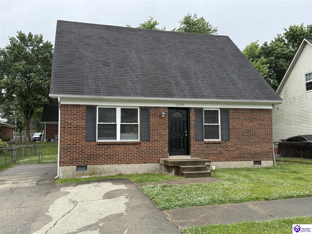 2574 Vonoa Drive Property Photo 2