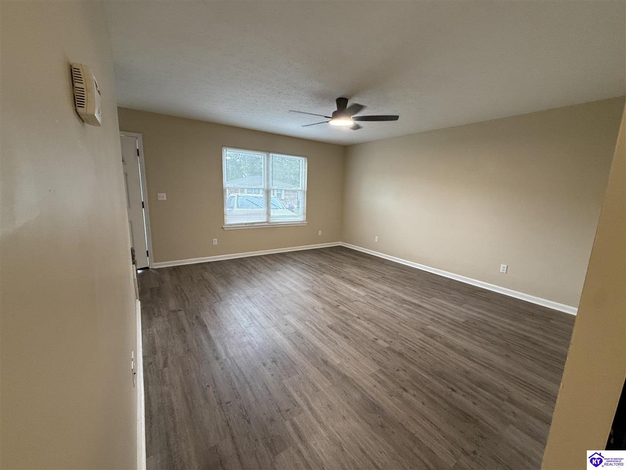 2574 Vonoa Drive Property Photo 4