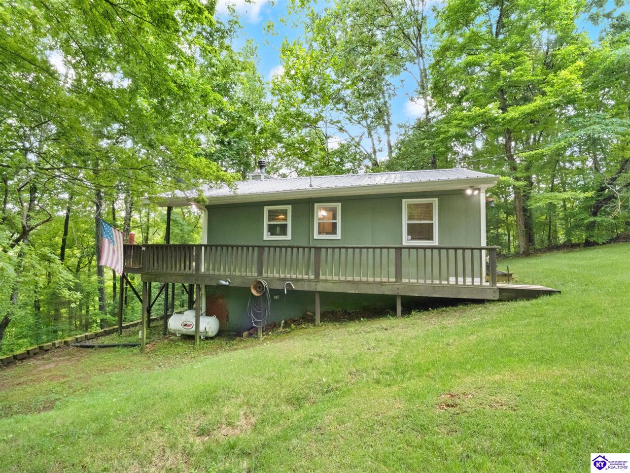 101 Hilltop Lane Property Photo 34