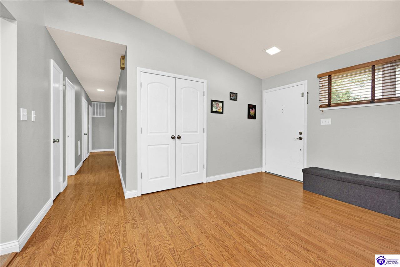 100 Bedford Court Property Photo 9