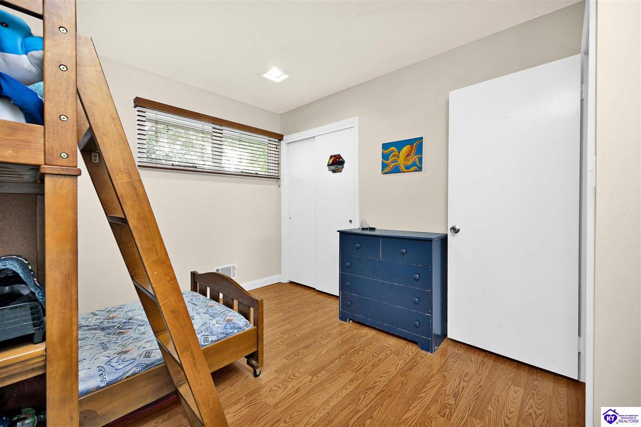 100 Bedford Court Property Photo 13