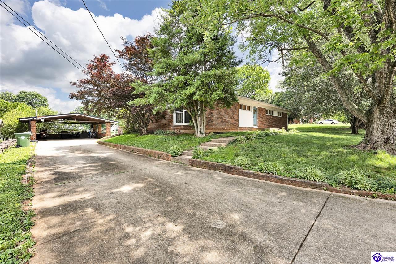 100 Bedford Court Property Photo 20