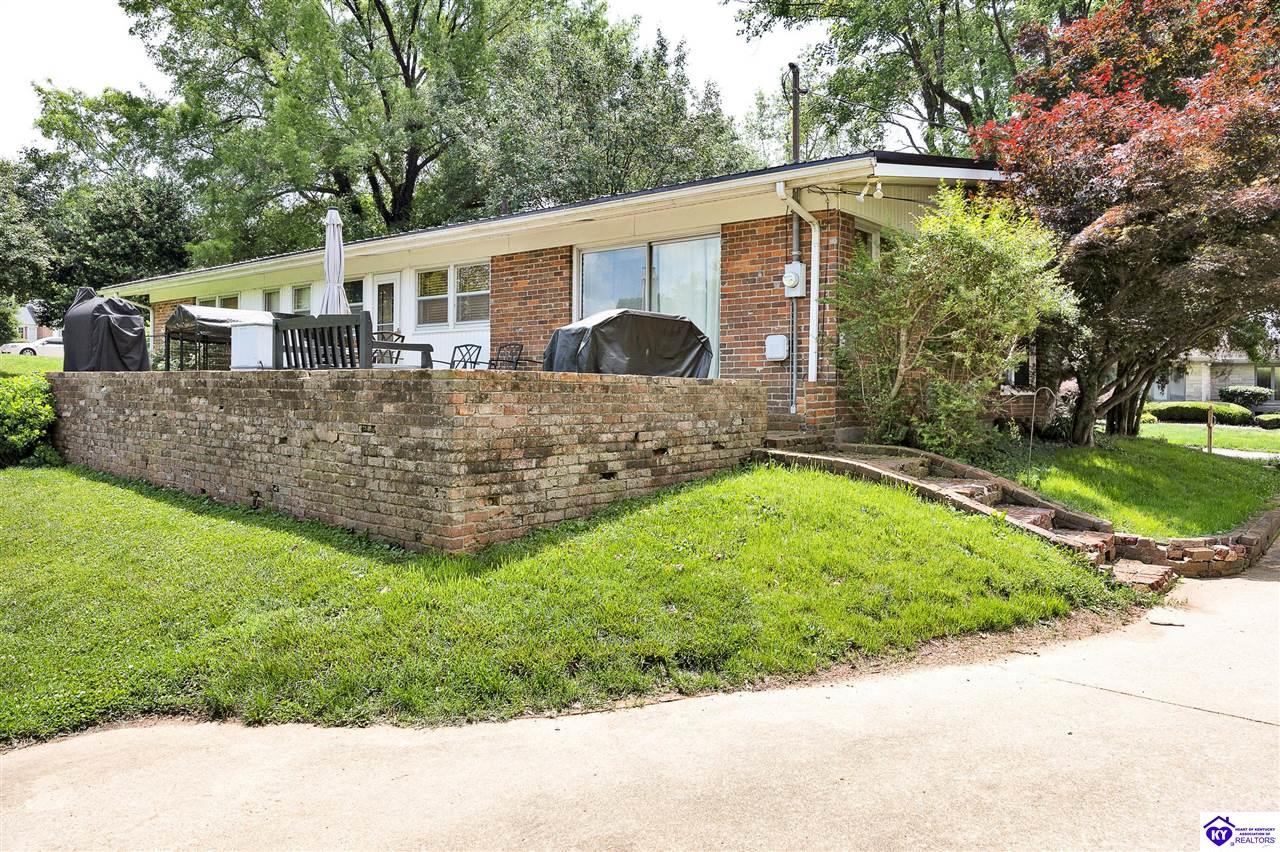 100 Bedford Court Property Photo 28