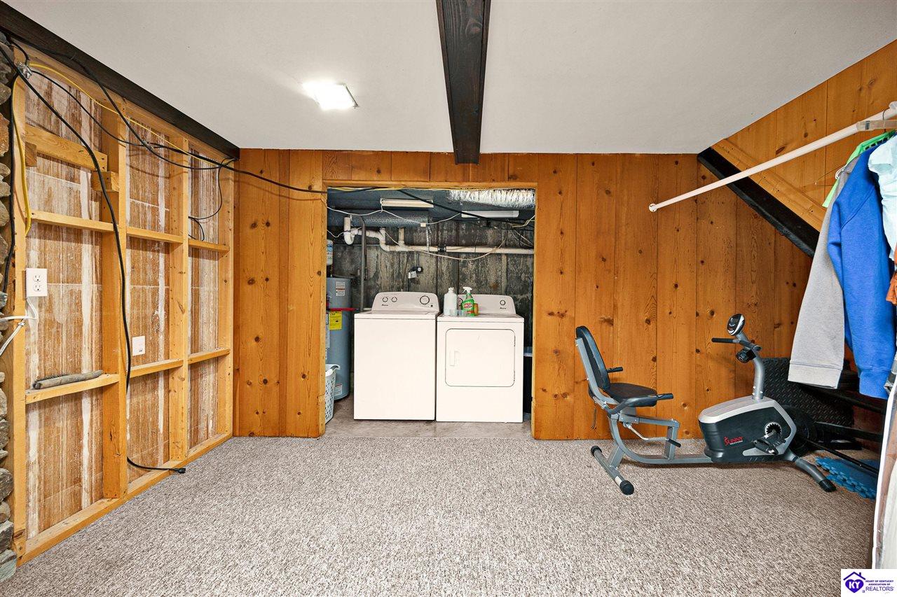 100 Bedford Court Property Photo 30
