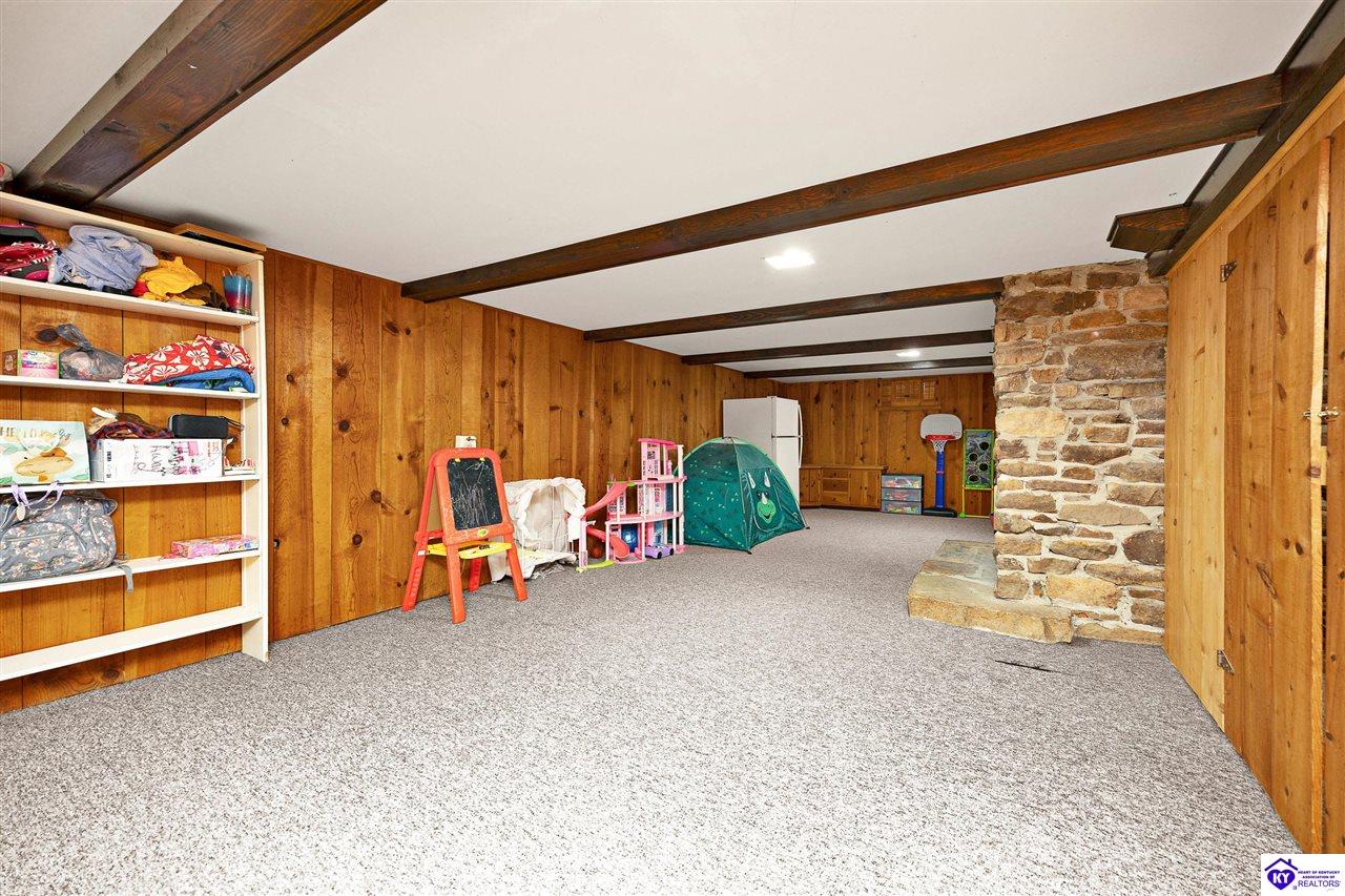 100 Bedford Court Property Photo 33