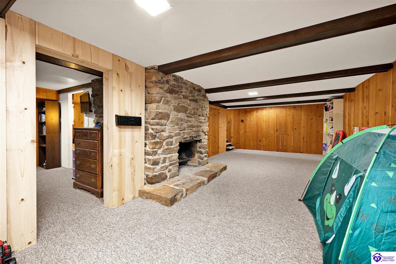 100 Bedford Court Property Photo 35