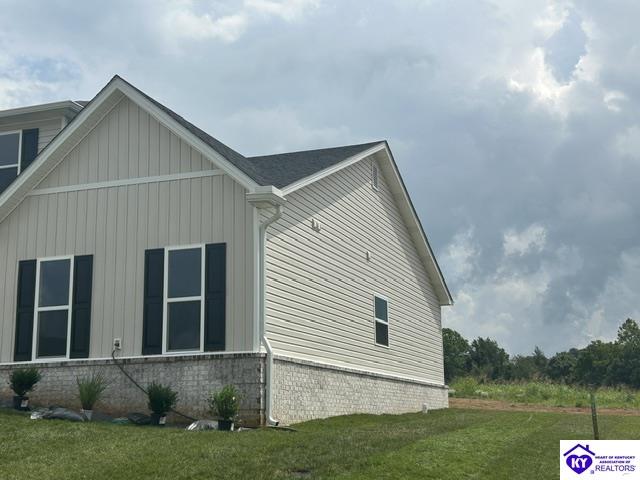 105 Cozy Court Property Photo 3