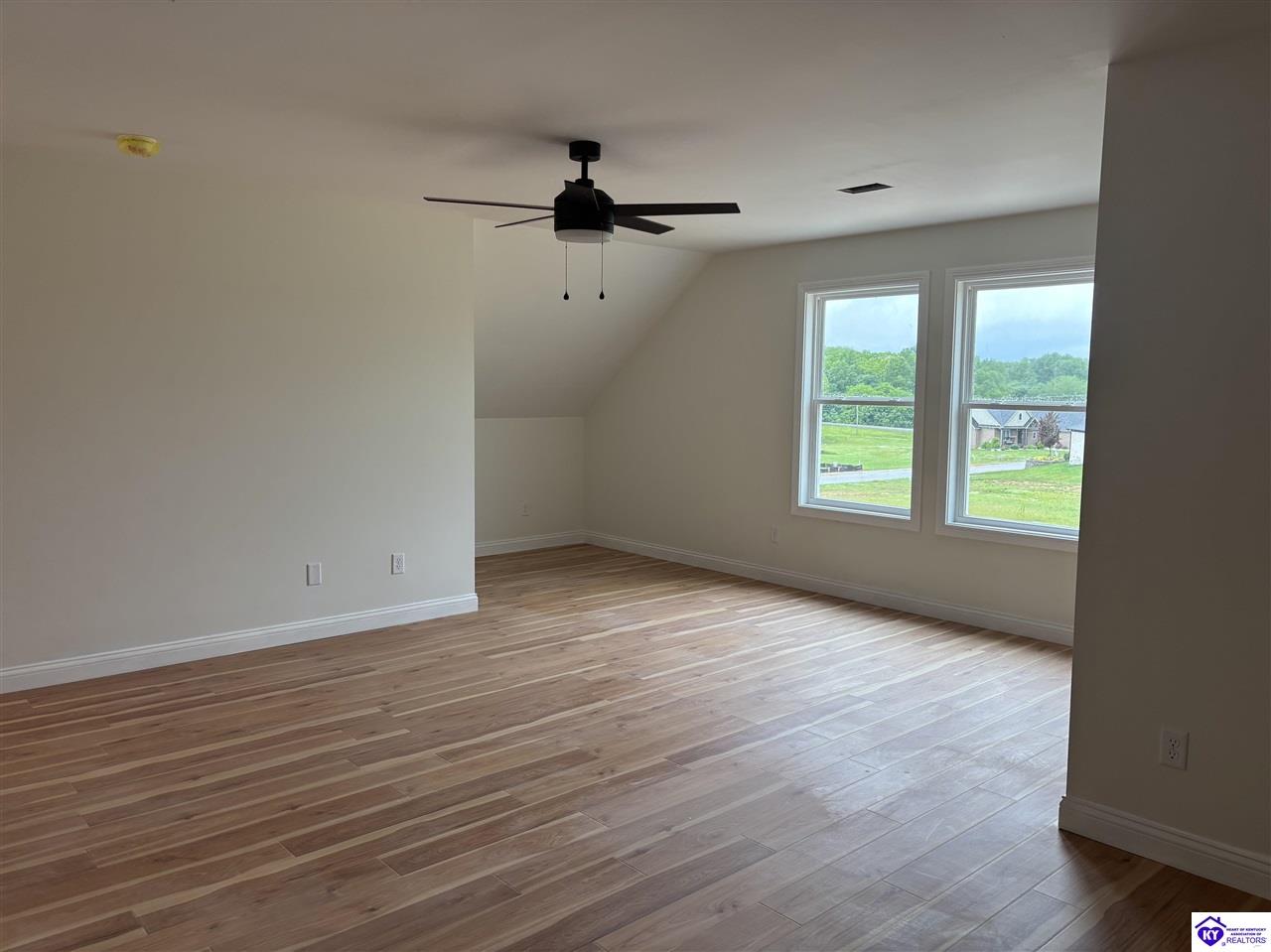 105 Cozy Court Property Photo 32