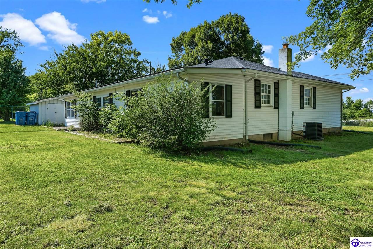 5135 Flaherty Road Property Photo 5