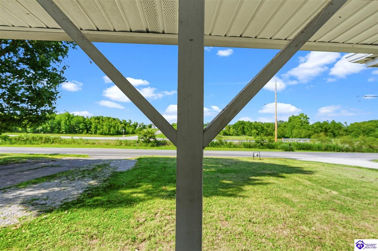 5135 Flaherty Road Property Photo 13