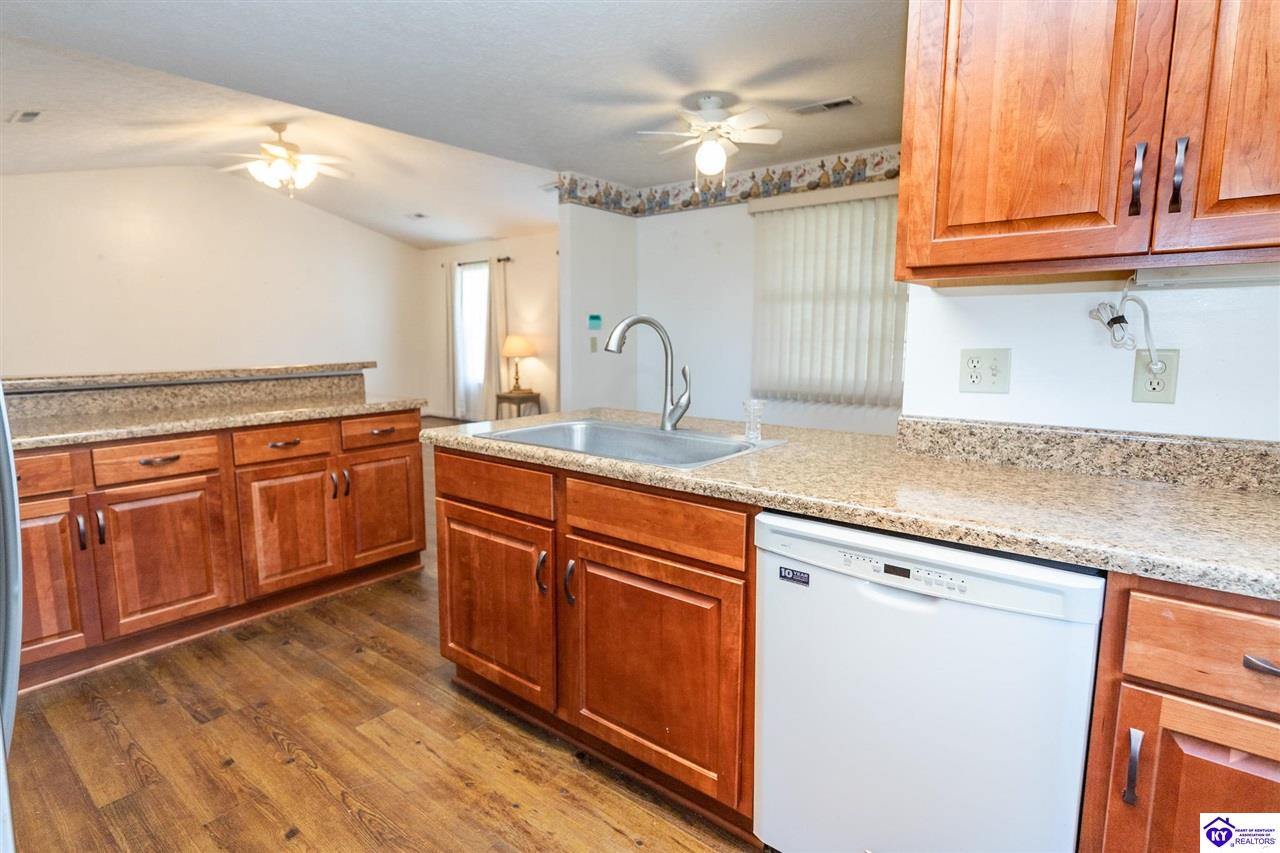 1312 Rocky Loop Property Photo 11