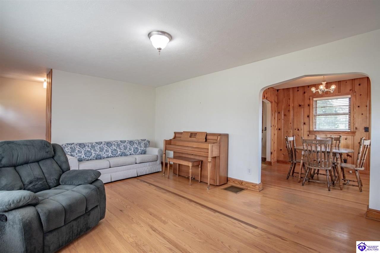 4765 Flaherty Road Property Photo 19