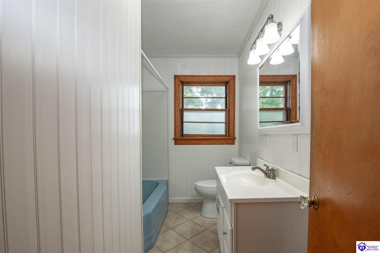 4765 Flaherty Road Property Photo 29