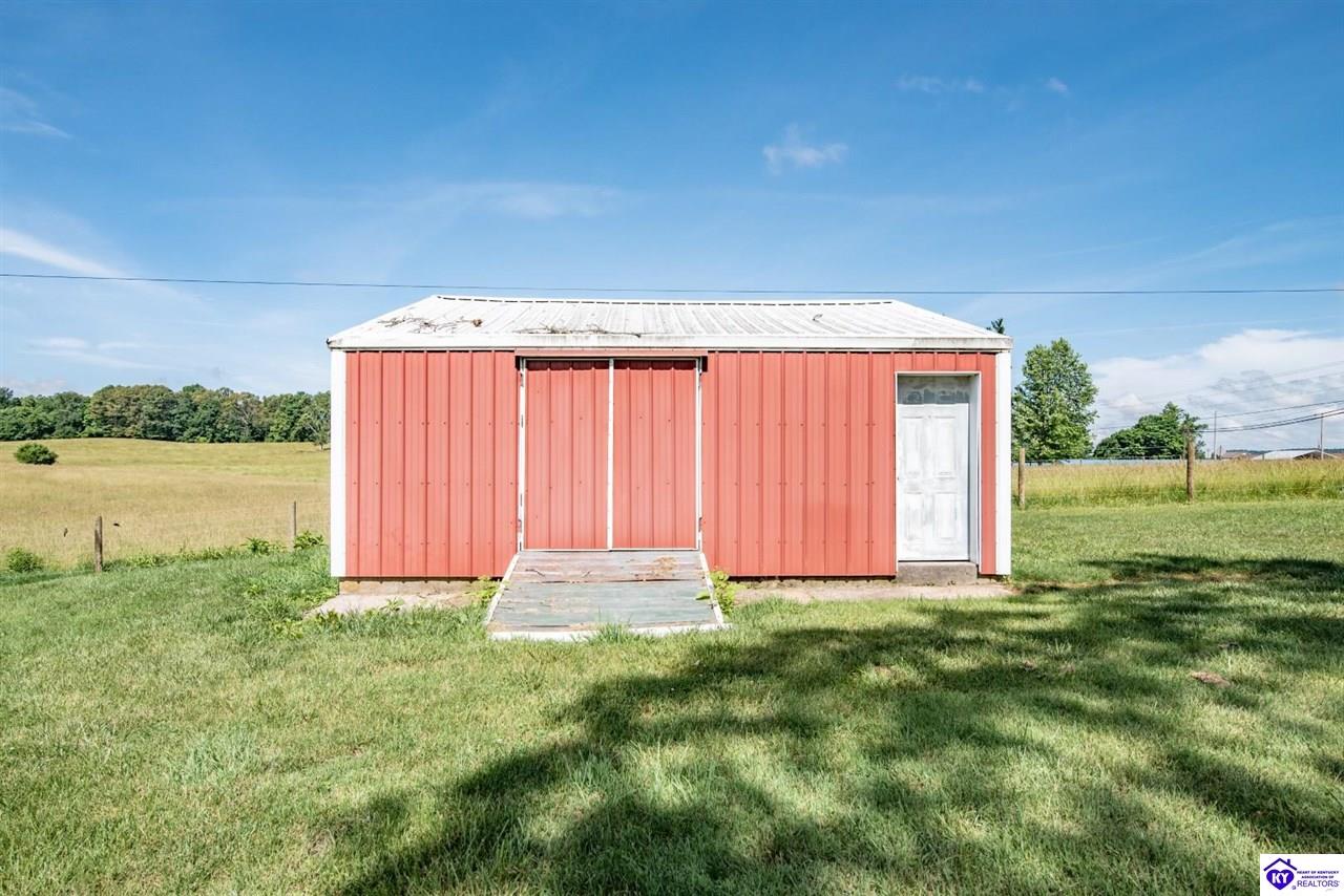 4765 Flaherty Road Property Photo 44
