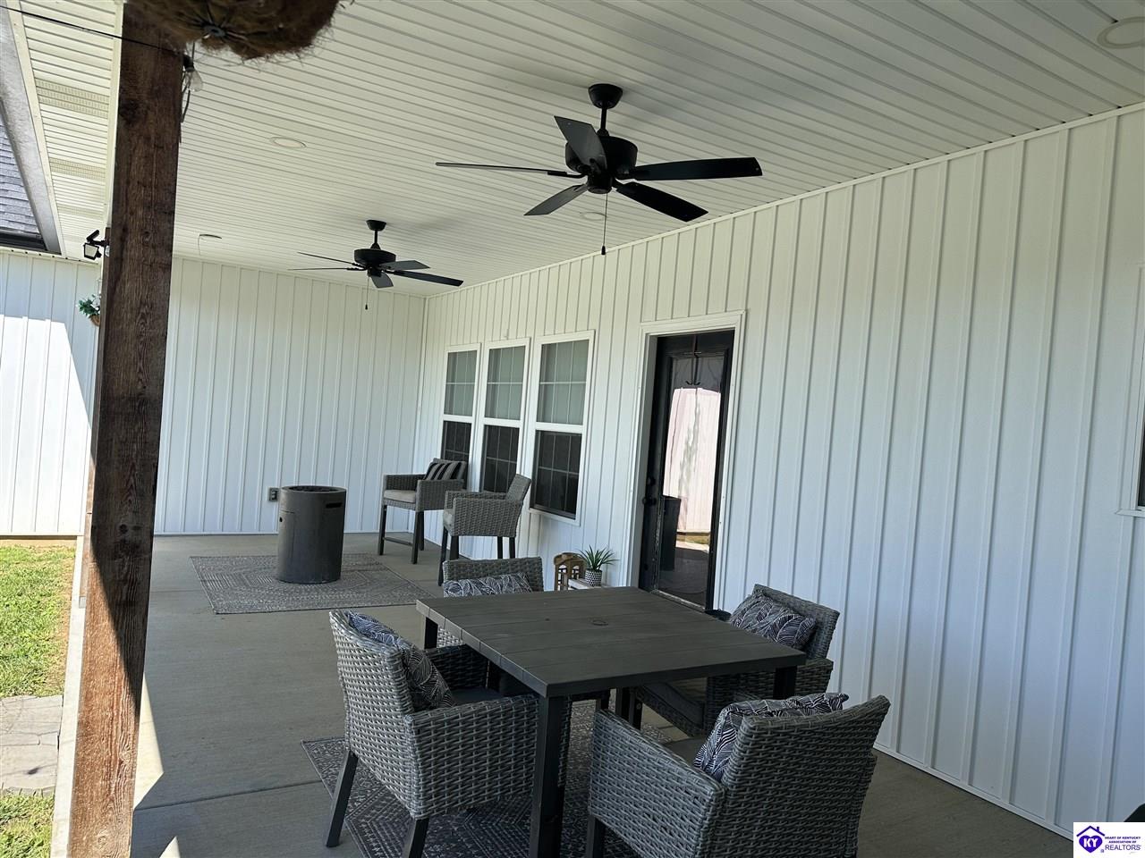 100 Blackberry Drive Property Photo 31