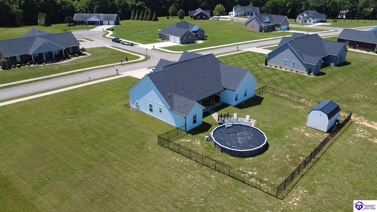 100 Blackberry Drive Property Photo 40