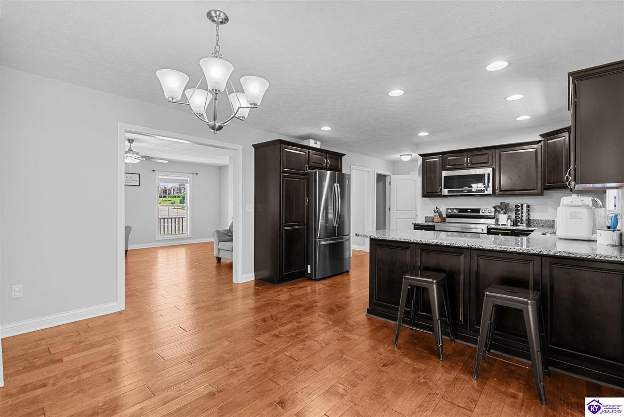 200 Huckaberry Street Property Photo 16