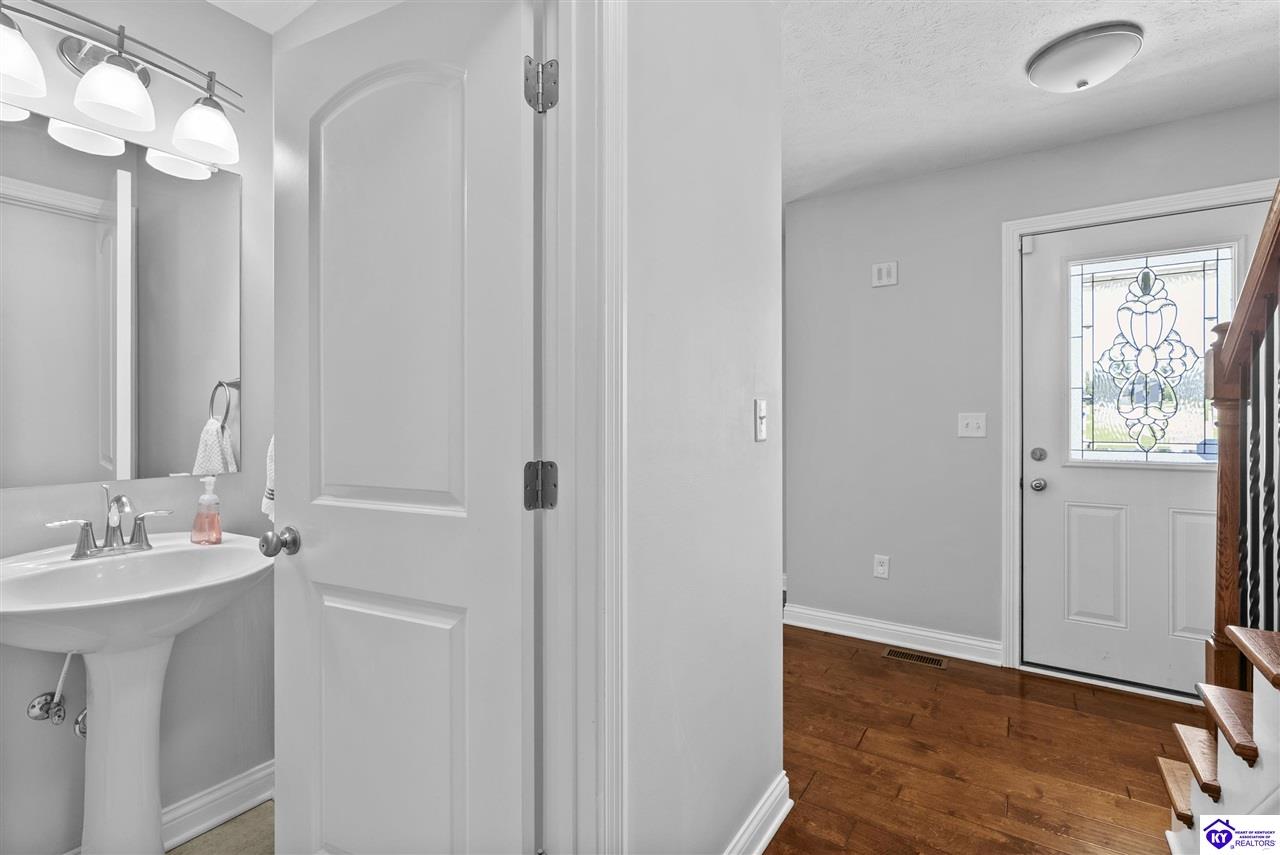 200 Huckaberry Street Property Photo 21