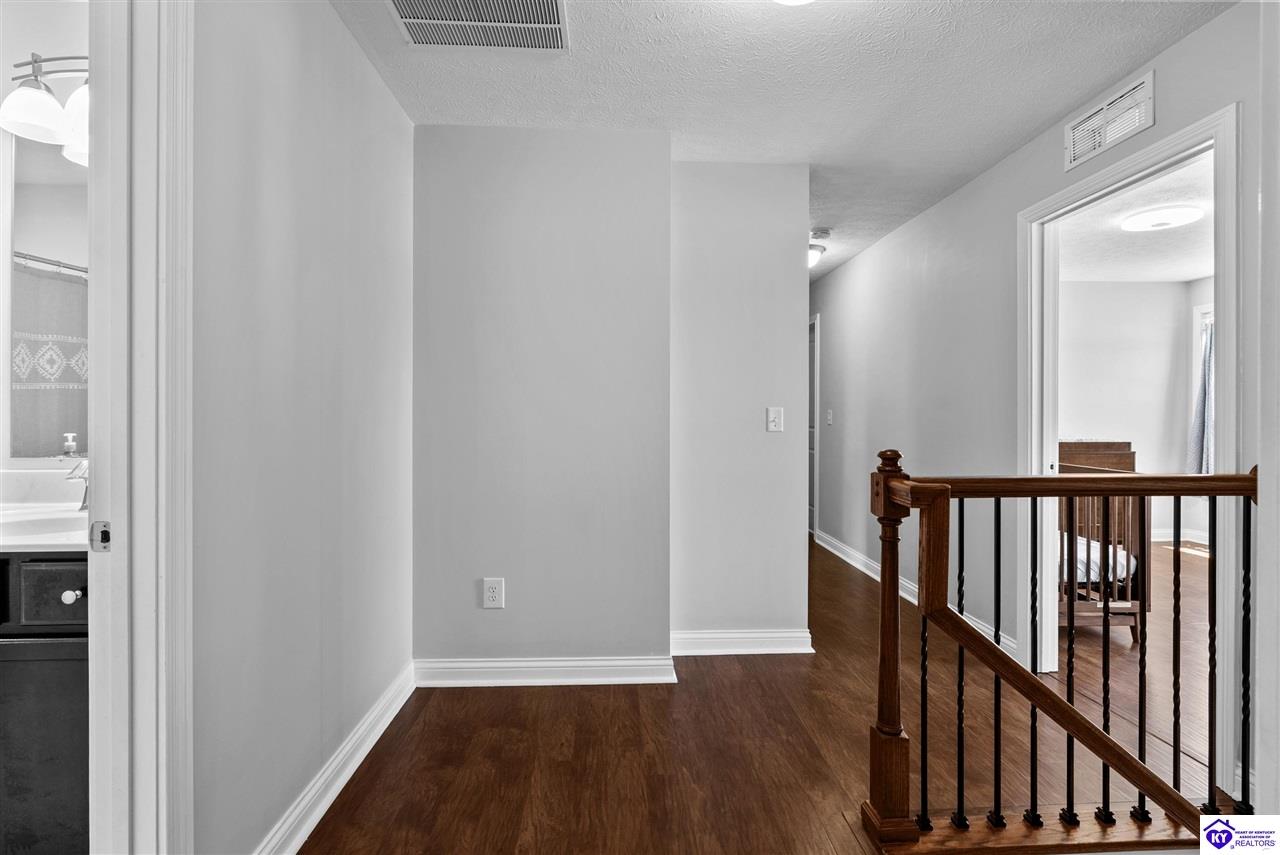 200 Huckaberry Street Property Photo 24