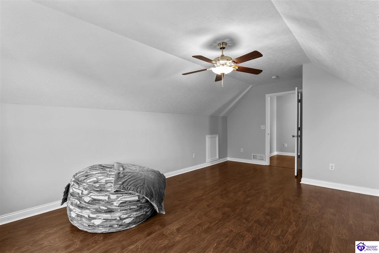 200 Huckaberry Street Property Photo 32