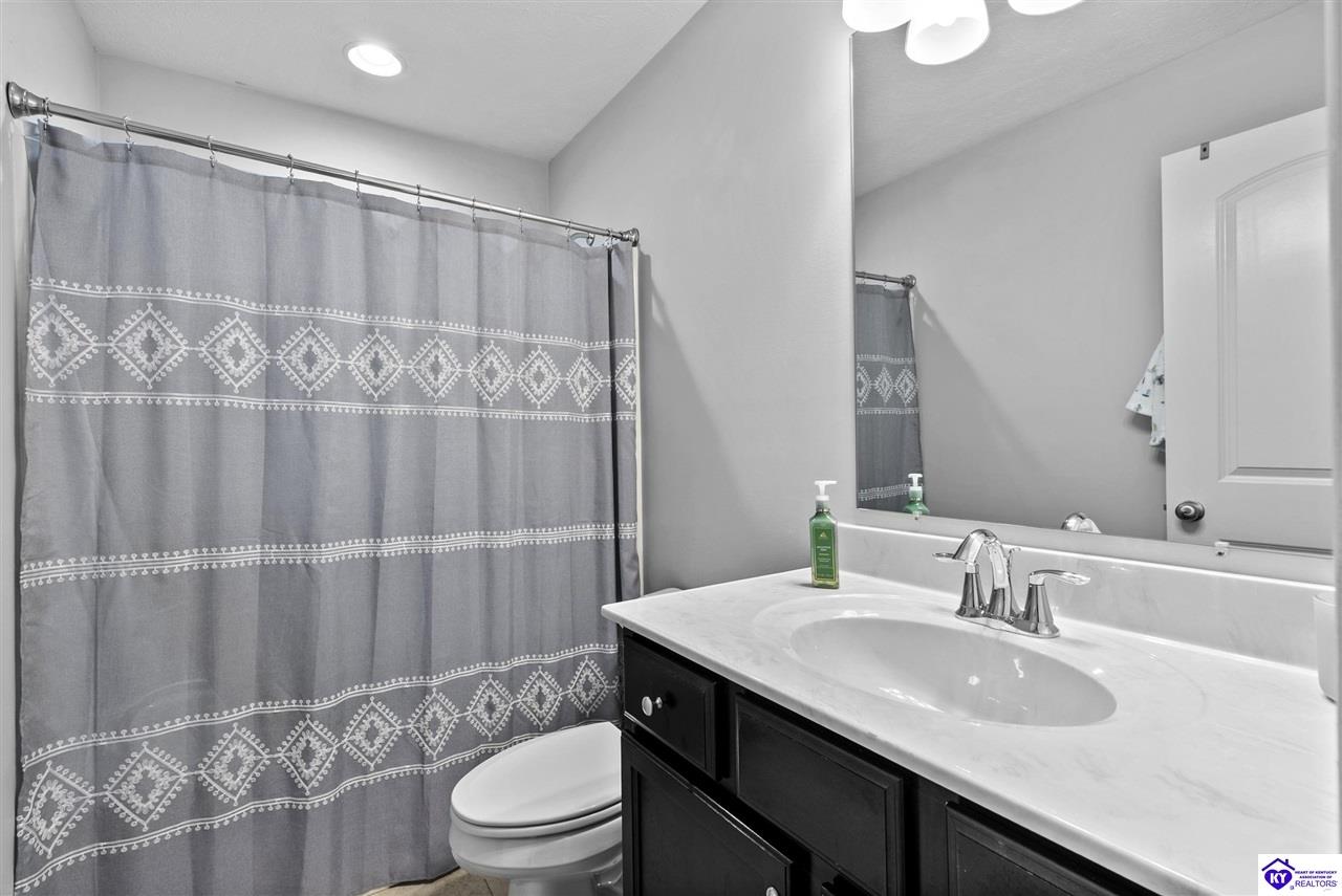 200 Huckaberry Street Property Photo 33