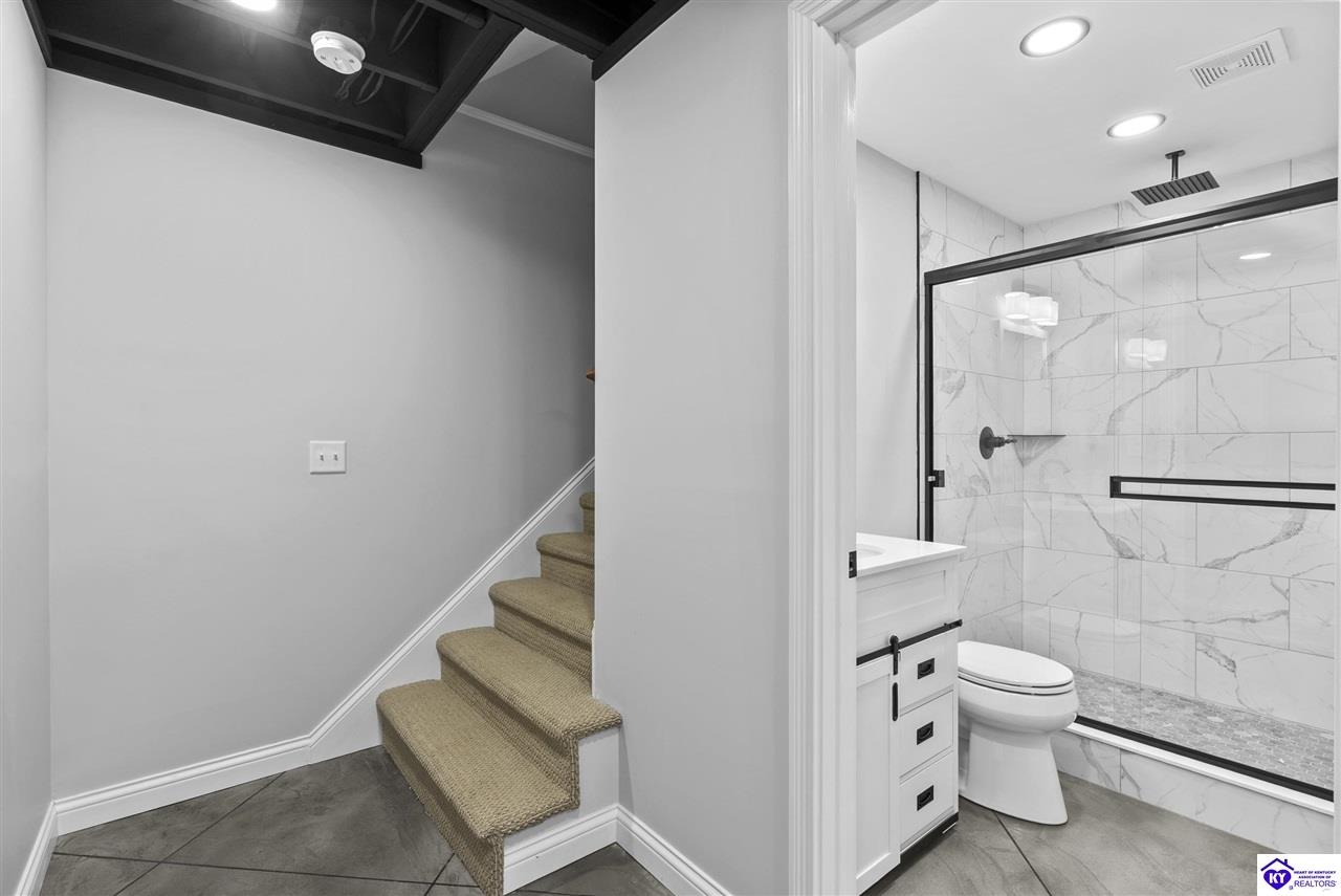 200 Huckaberry Street Property Photo 38