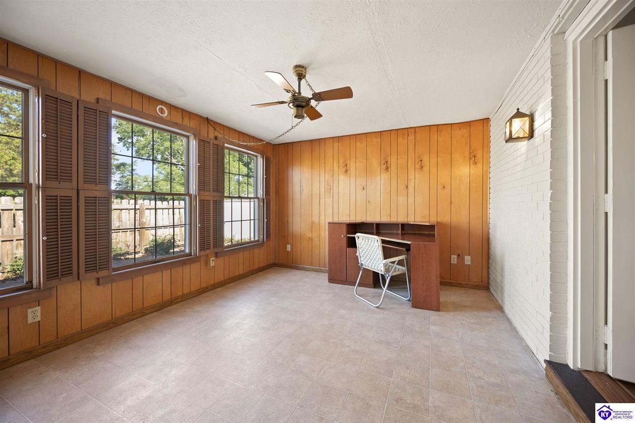 102 Regency Court B-3 Property Photo 13