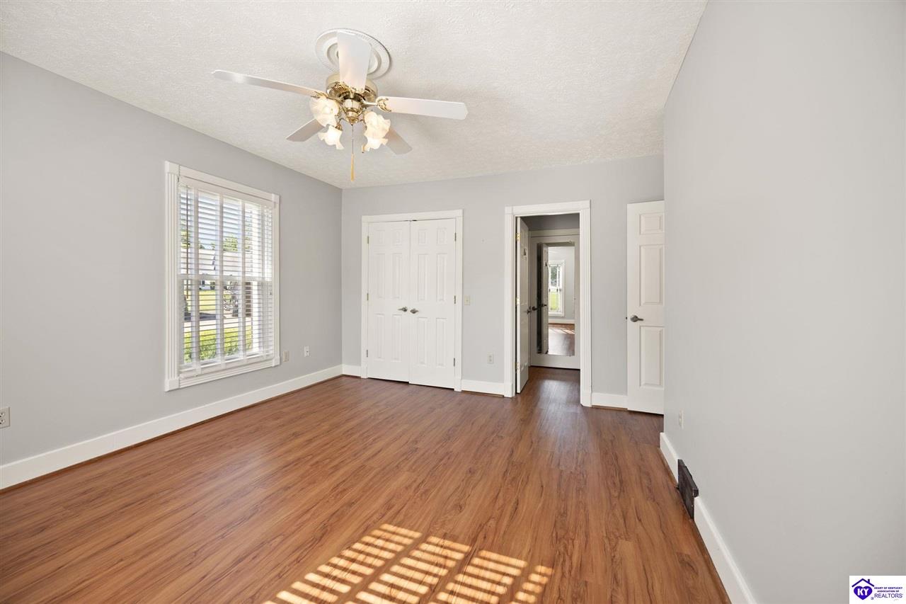 102 Regency Court B-3 Property Photo 19