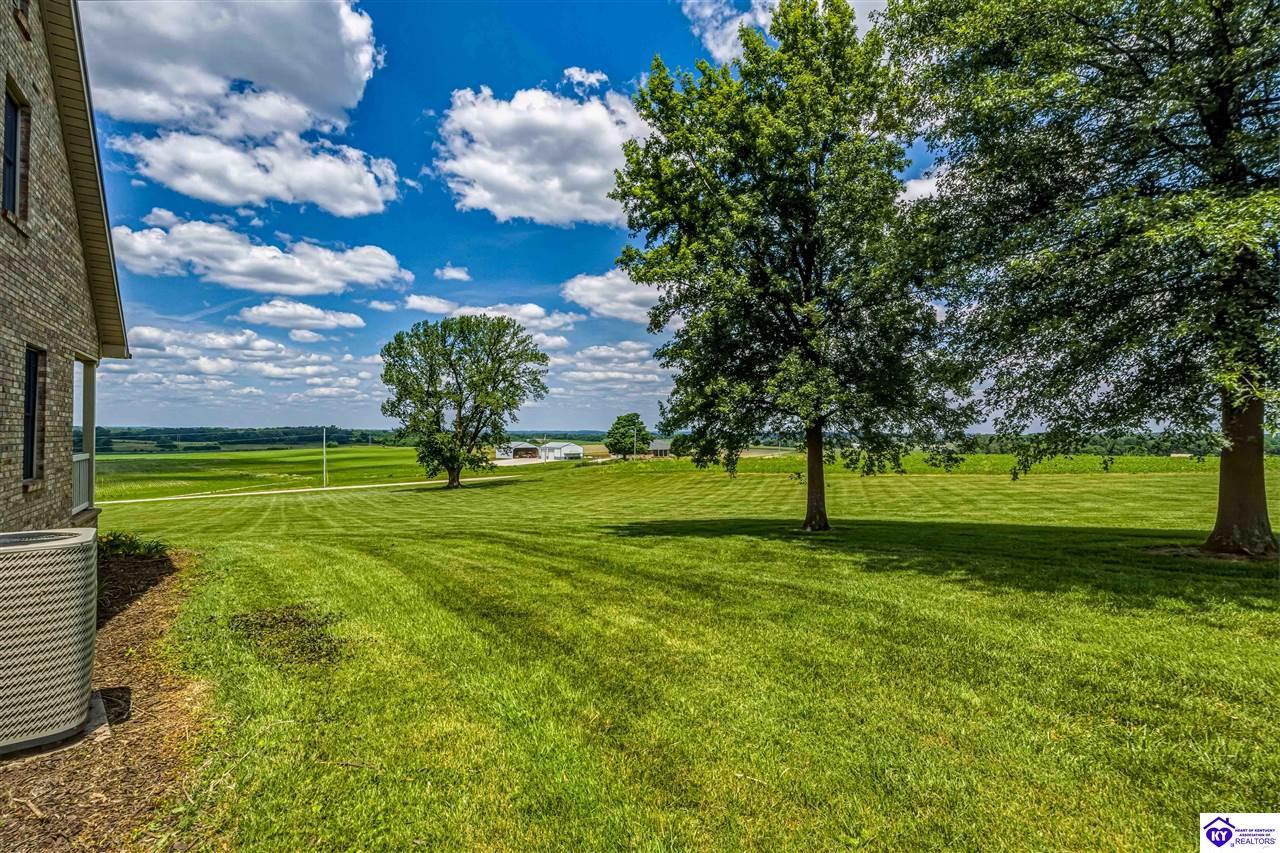 1250 Stringtown Road Property Photo 8