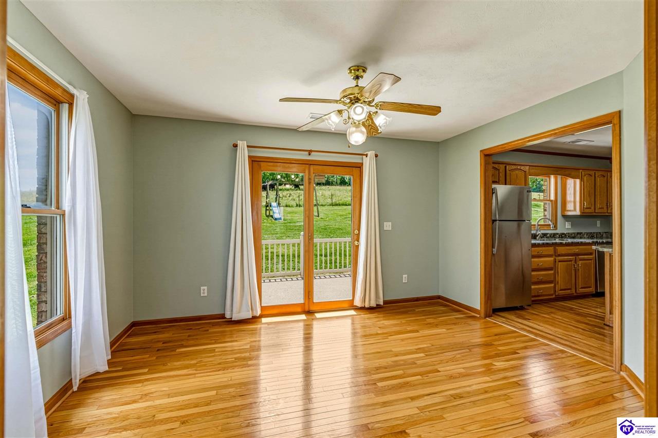 1250 Stringtown Road Property Photo 17