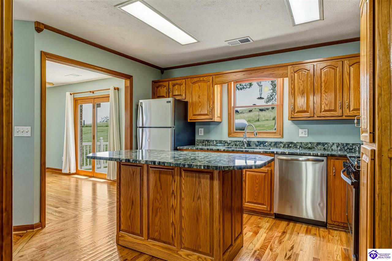 1250 Stringtown Road Property Photo 22