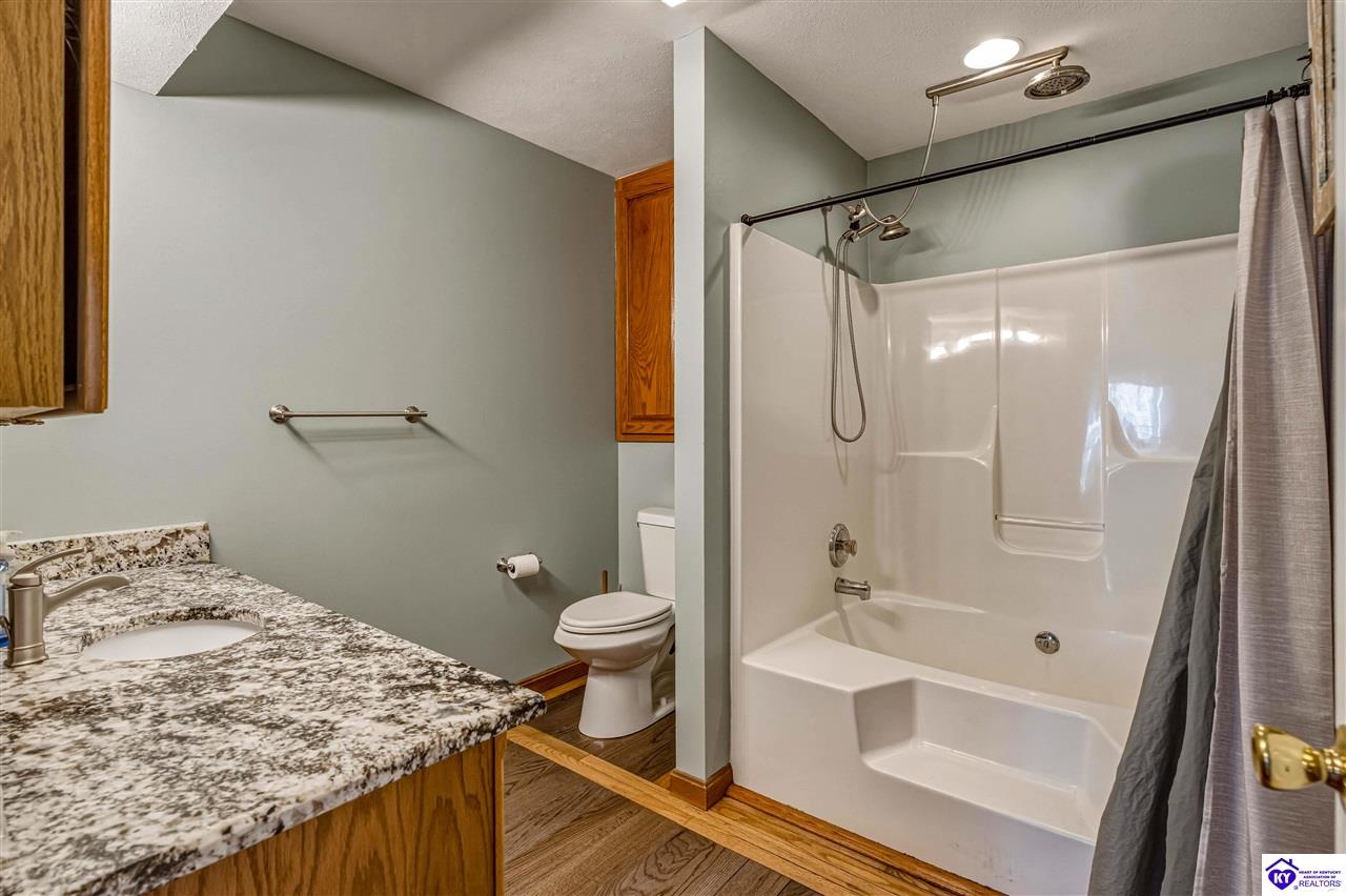 1250 Stringtown Road Property Photo 28