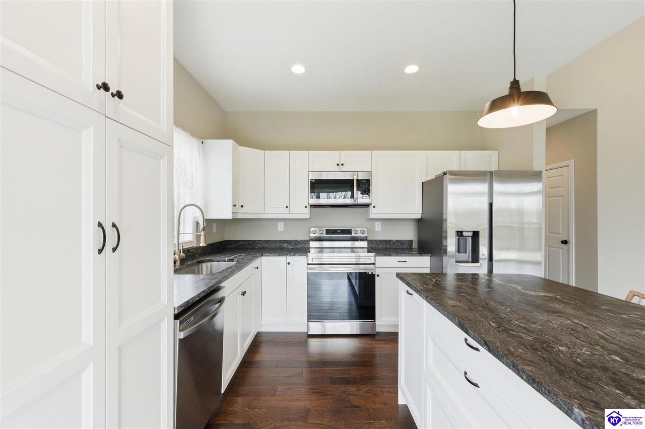 502 Langley Trace Property Photo 15