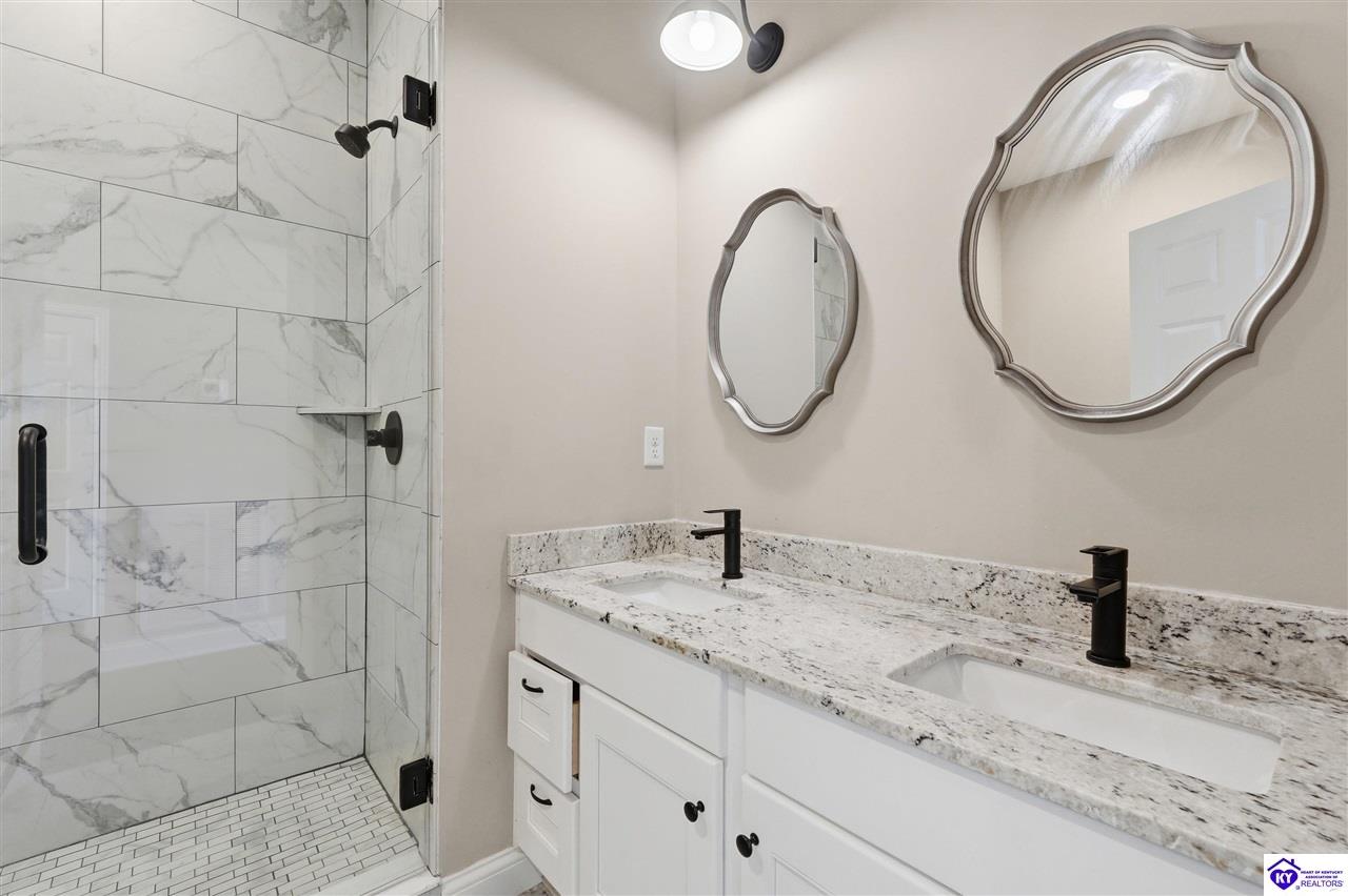 502 Langley Trace Property Photo 27