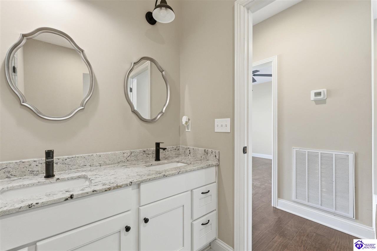502 Langley Trace Property Photo 28