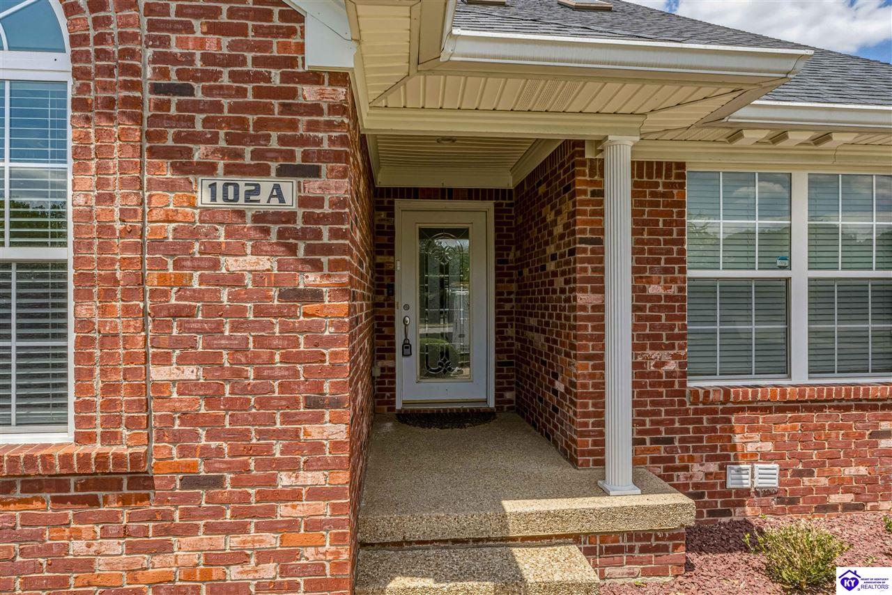 102 A Legacy Court Property Photo 6